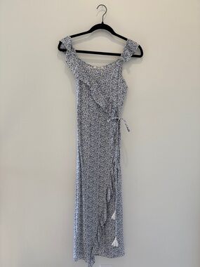 Madewell Blue and White Floral Ruffle Tie-Front Dress